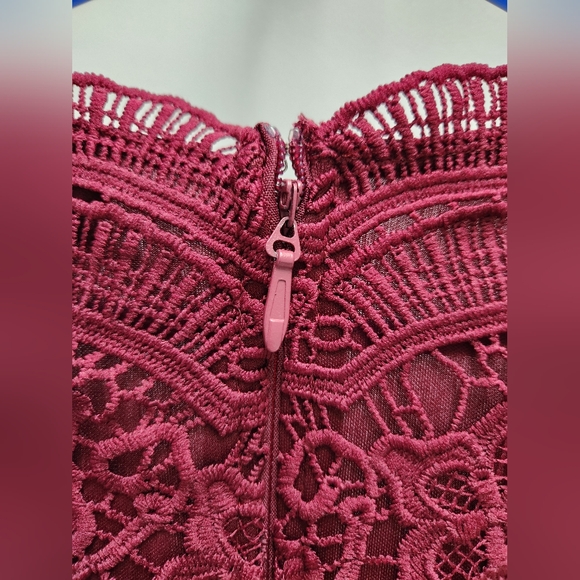 NWT LULU'S Maroon Lace Dress - Picture 5 of 8